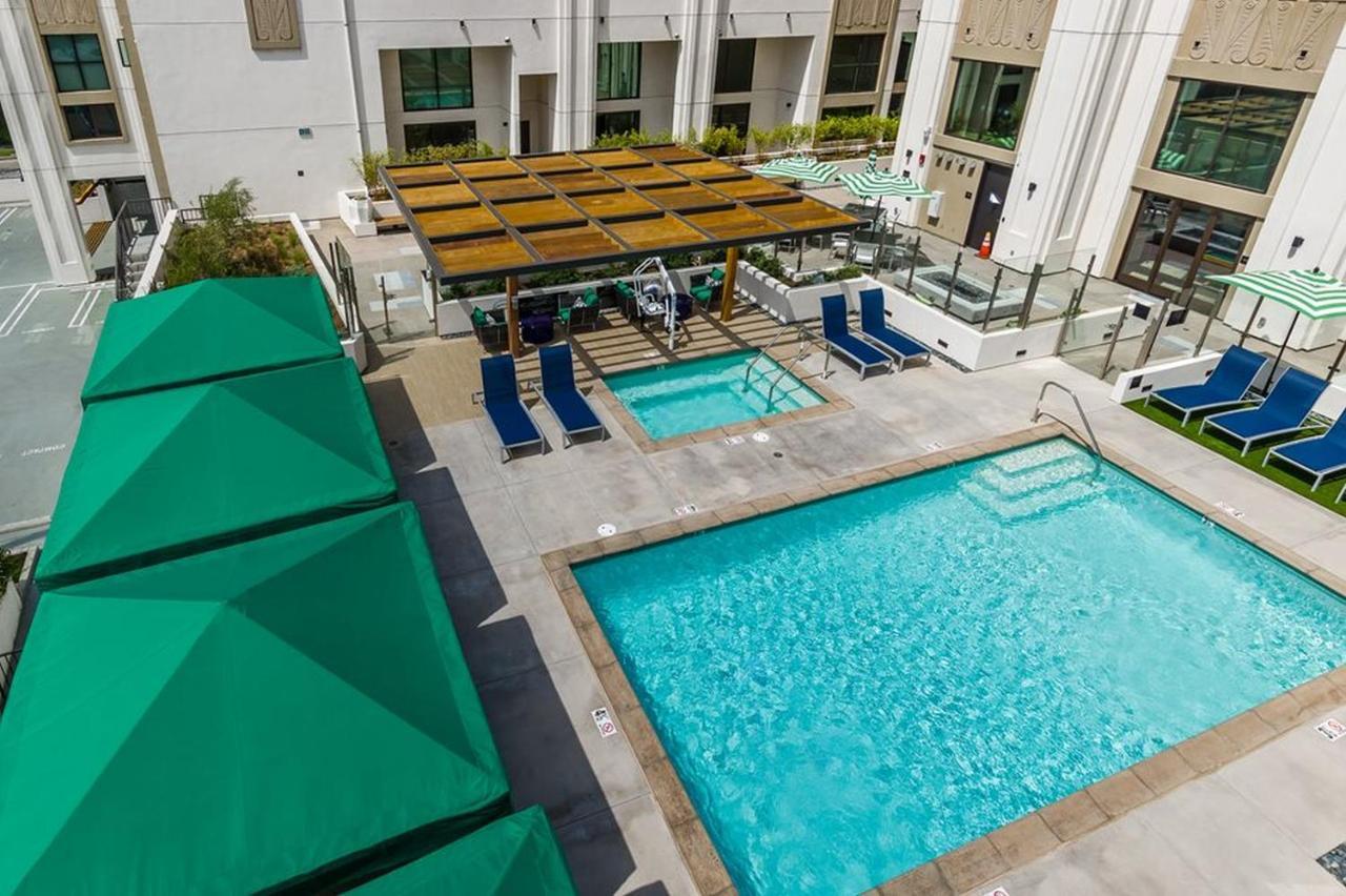 Apartahotel One Lux At The Mansfield Miracle Mile *