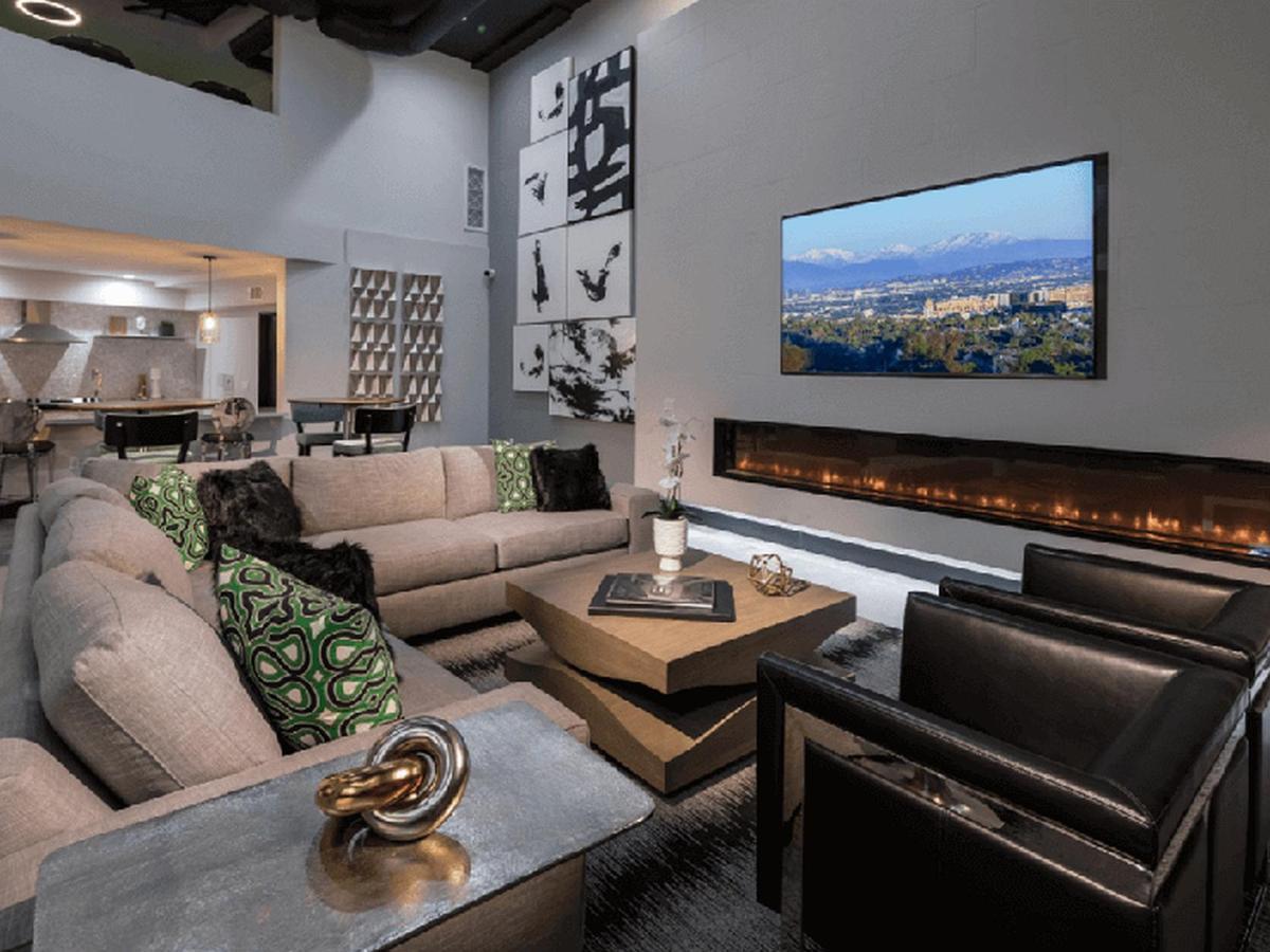 One Lux At The Mansfield Miracle Mile Los Ángeles